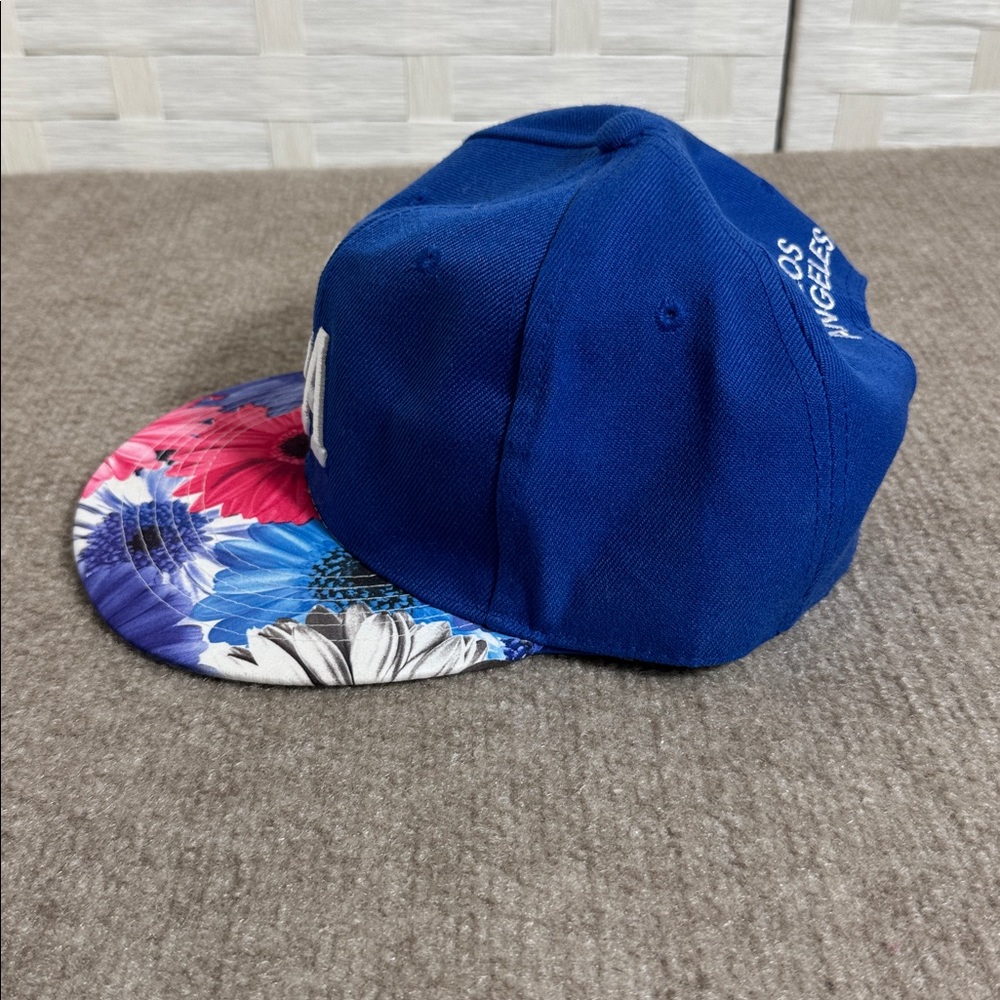LA Dodgers Blue Floral Baseball Adjustable One Size Fits All Hat - Picture 4 of 8